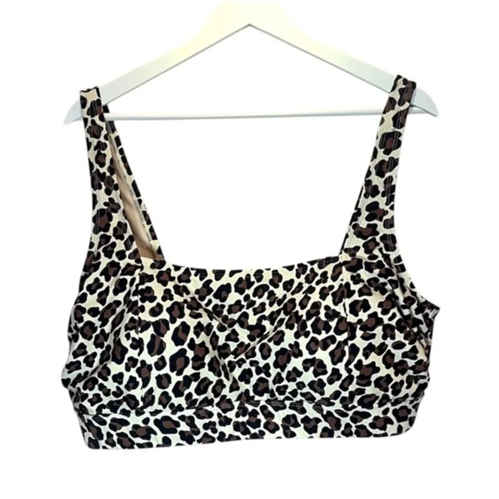 Kona Sol Women’s Leopard Print Sporty Bikini Top Size 24W